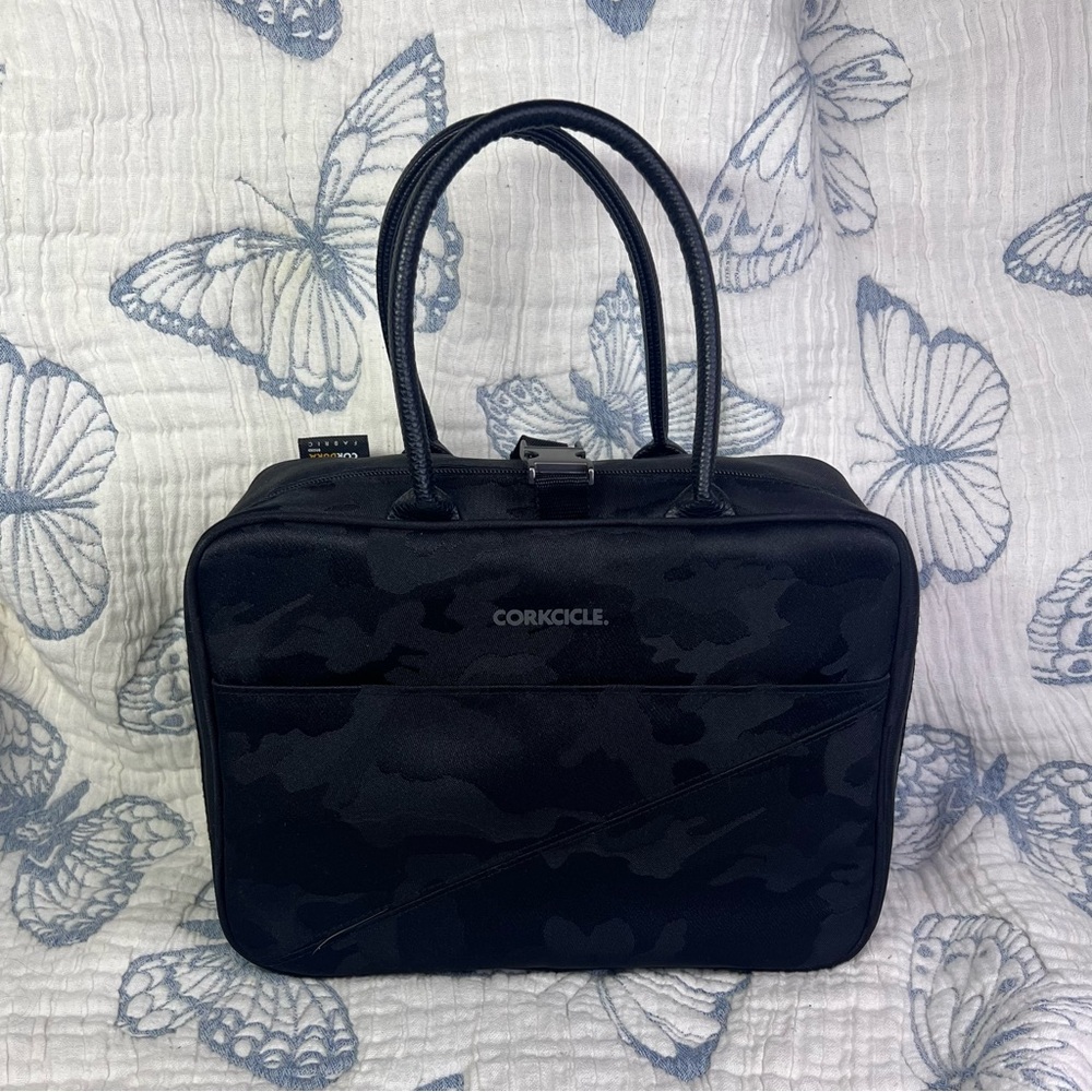 Corkcicle Lunch Box, Stainless Steel, Black Camo, 28 x 12 Great Condition